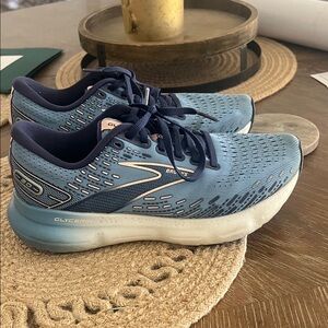 Brooks Women's Light Blue and Navy Glycerin Running Shoes